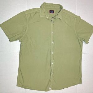 Men's Green Short Sleeve Shirt